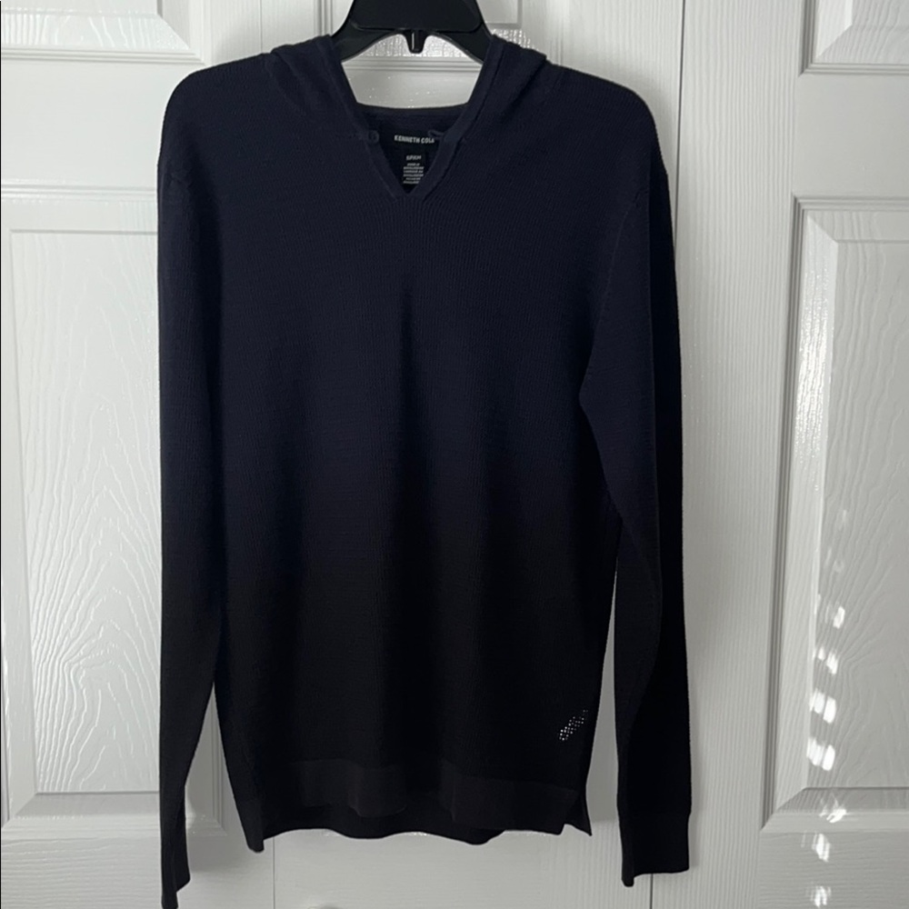 Kenneth Cole Men's Dark Navy V-Neck waffle weave shirt NWT size small